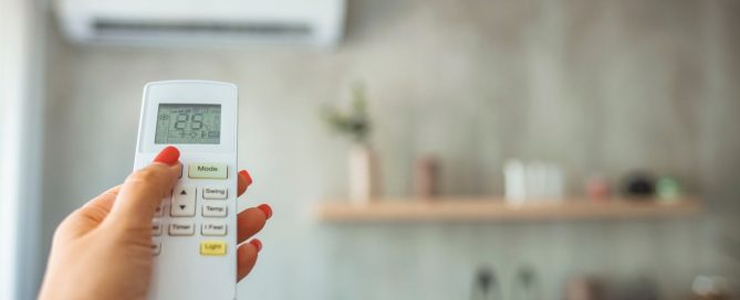 Paciente en consulta con neumólogo en Clínica Creysade, Puente Genil